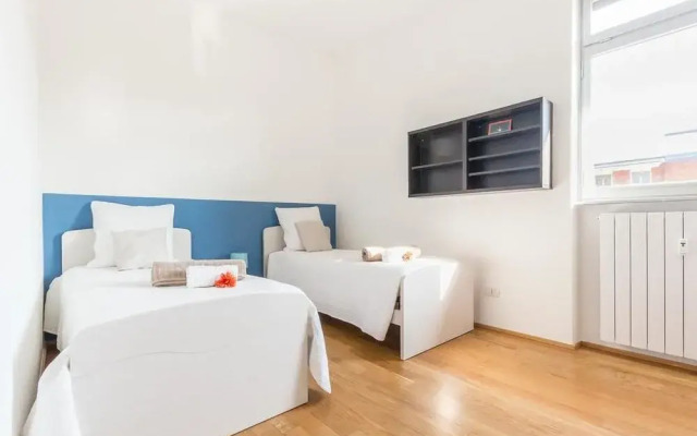 Alessia's Flat - L'8 e Mezzo