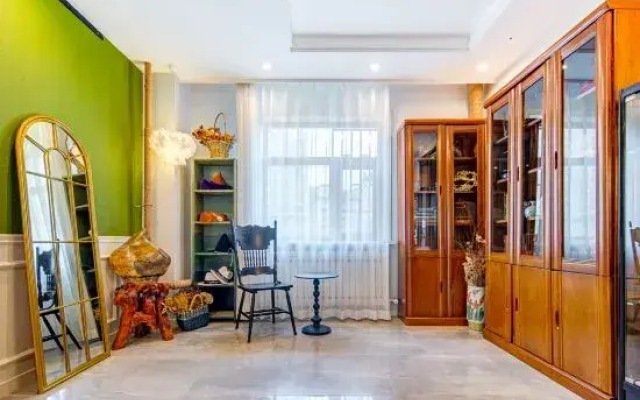Hulun is a famous homestay