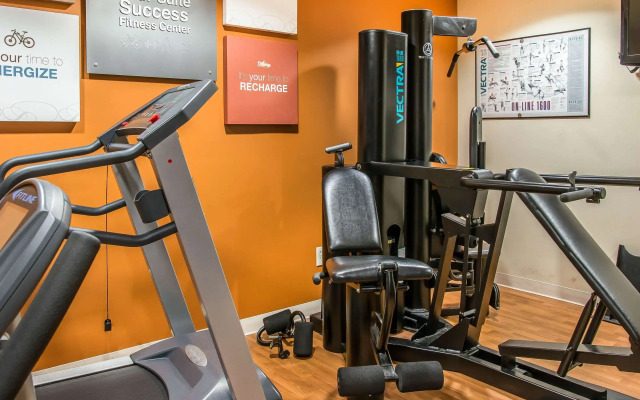 Comfort Suites Wixom