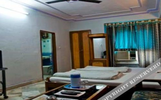 Hotel Amar Prem by OYO Rooms