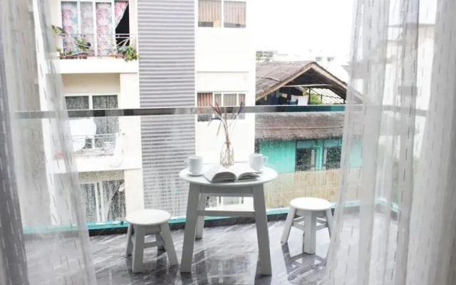 Vuon Hong Hotel & Apartments
