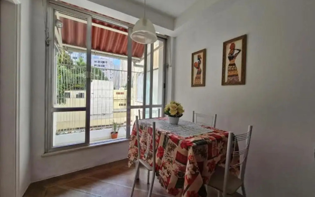 SUH Copacabana 105 Metro Posto 5