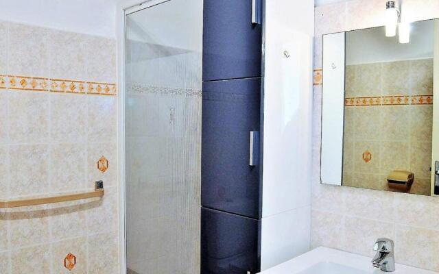 Appartement Le Lavandou, 1 pièce, 2 personnes - FR-1-251-237