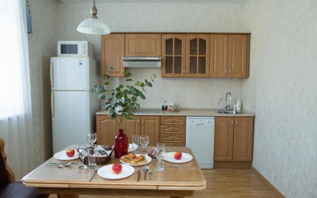 Гости на улице Ленина