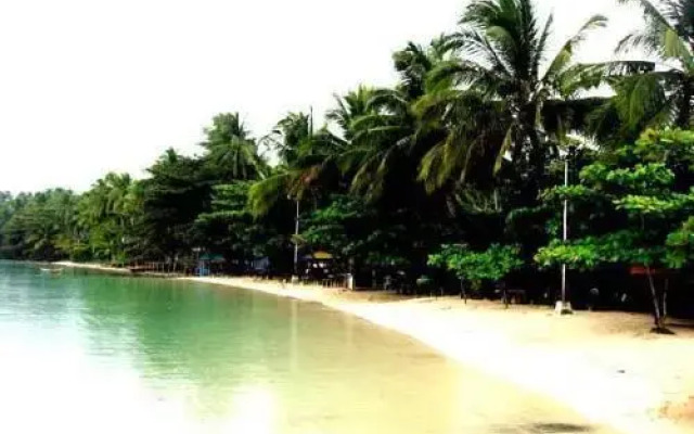 Fernandez Beach and Garden Resort