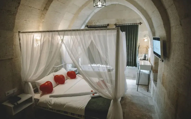 Daphne Cave Hotel