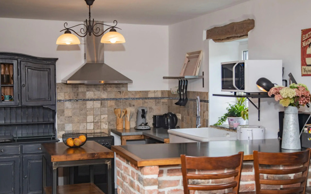 Charming Cottage in Gimnee