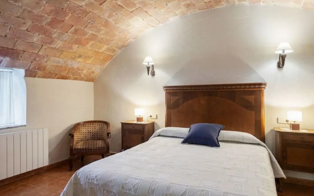 Pleasant Holiday Home in Gerona With Swimming Pool