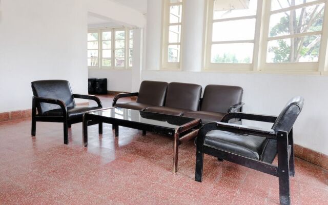 OYO 888 Grand Ijen Guest House