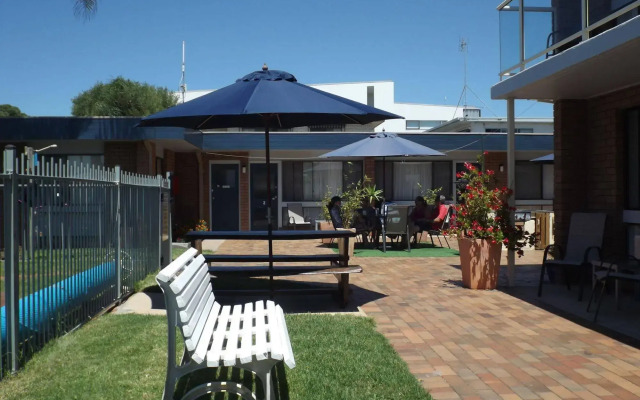 Surfside Holiday Apartments
