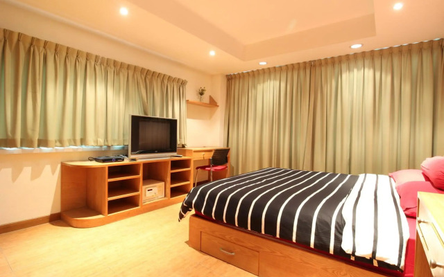 Serena Sathorn Suites