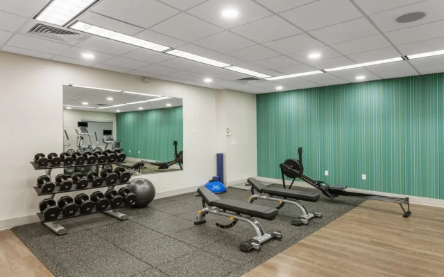 Holiday Inn Express Hotel & Suites Providence-Woonsocket by IHG