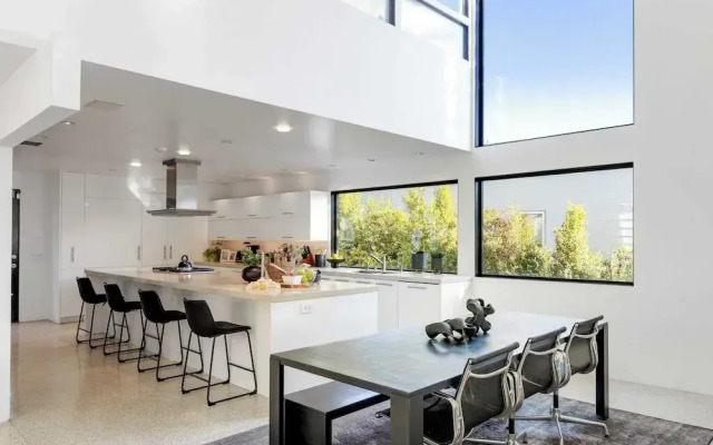 Kings Road West Hollywood Luxury Pool, Views, Firepit, Modern Design