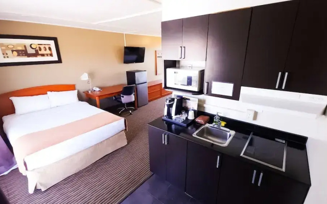 Northern Lights Inn & Suites