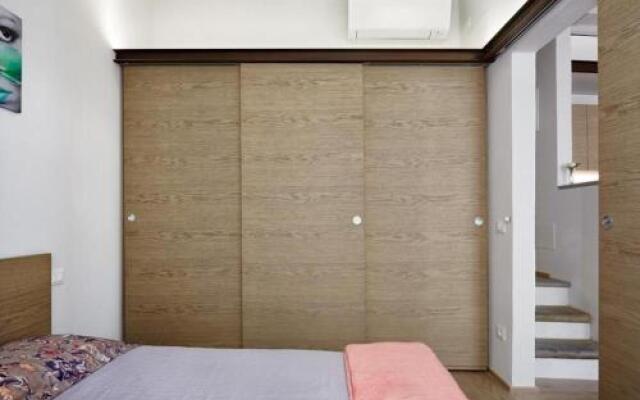 Duomo Halldis Apartments