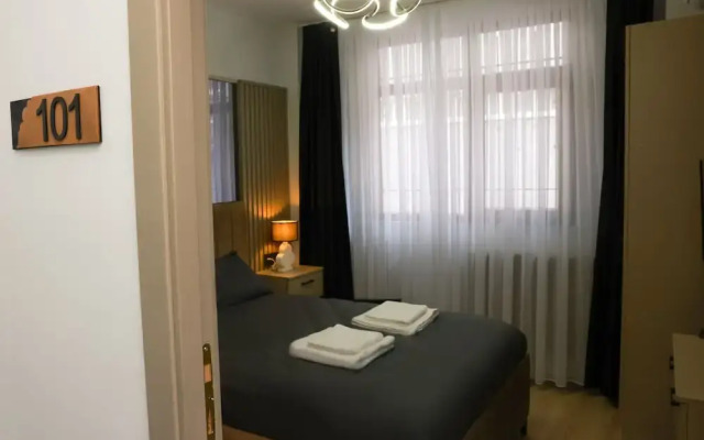 World Yours Luxury Suite