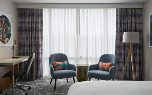 Renaissance Meadowlands Hotel