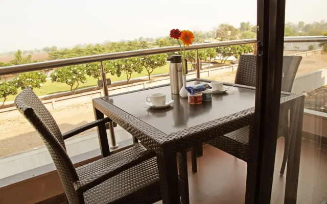 Saburi Service Apartments