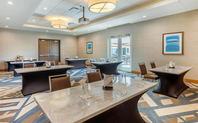 Cambria Hotel Davenport Quad Cities
