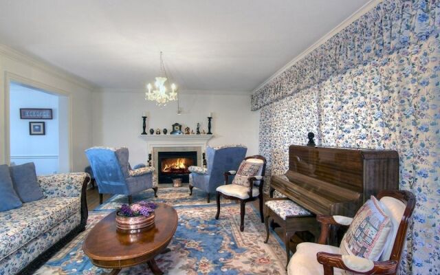 Cobblestone Bed and Breakfast