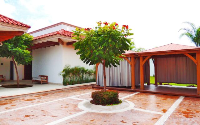 Royal Aqua Luxury Hotel & Spa