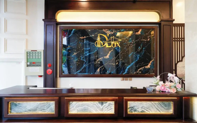 D'Lux Hotel