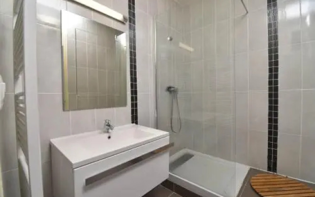 Marina 6 Personnes Avec Appontement Grau du Roi