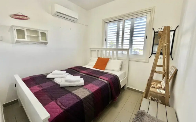 93 KAP - Stay Almyra House