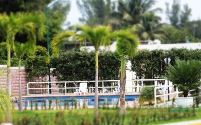 El Palmar Inn Hotel