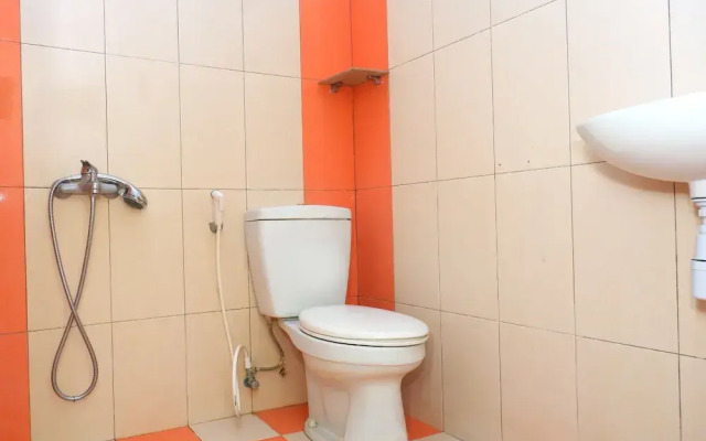 OYO 898 Joglo Family Hotel & Homestay