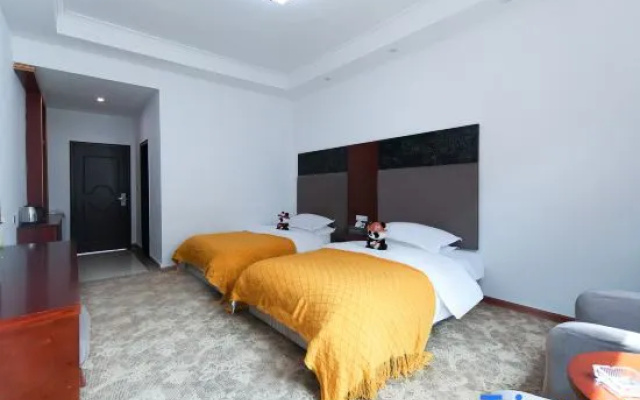 Yifengju Homestay (Jiuzhaigou's Eternal Love Scenic Area) – Guest Rooms – Ngawa