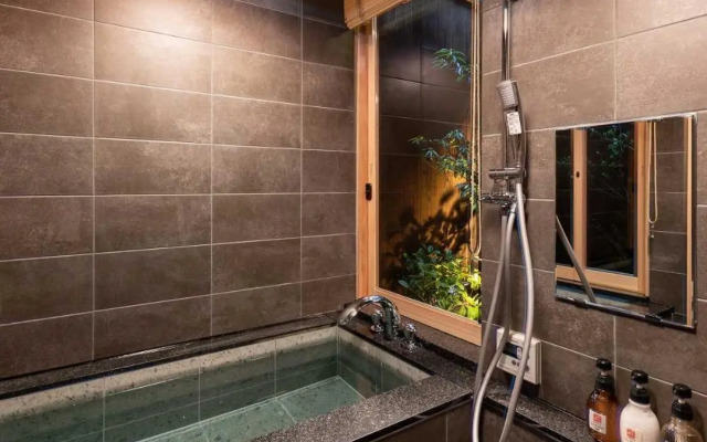 Tsumugi Hachijominamotocho