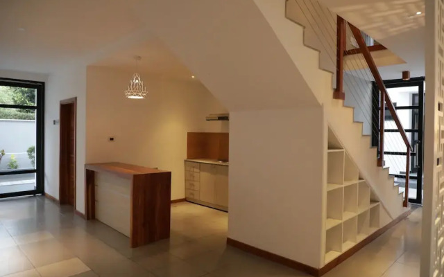 Villa Alpha International Hotel