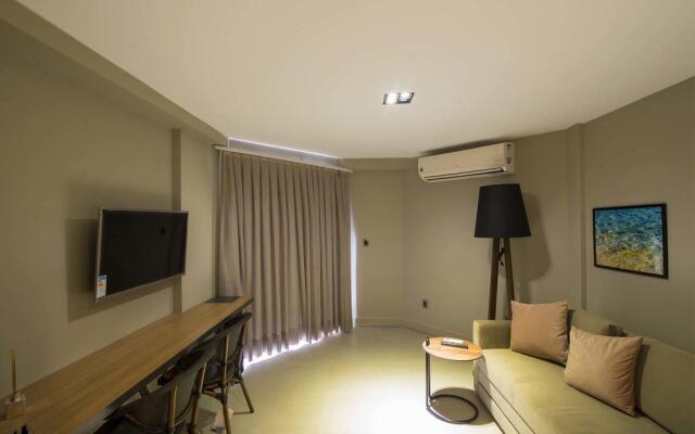 Infinity at the Sea by Welkom