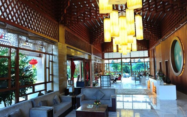 New Century Resort & Spa Puer