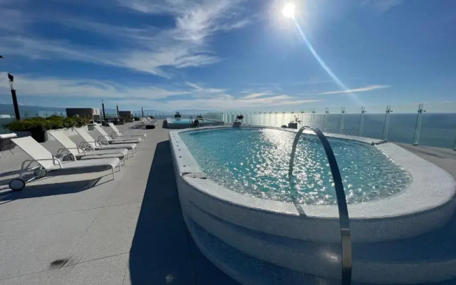 Maritima playa by Peninsula