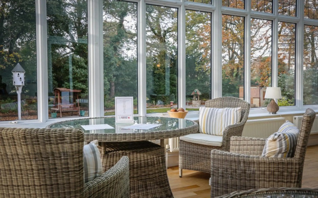 The Grove Hotel