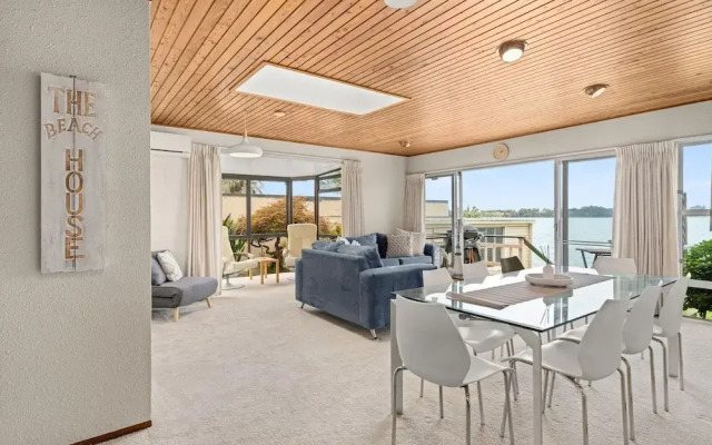 Stay Tauranga Beach House