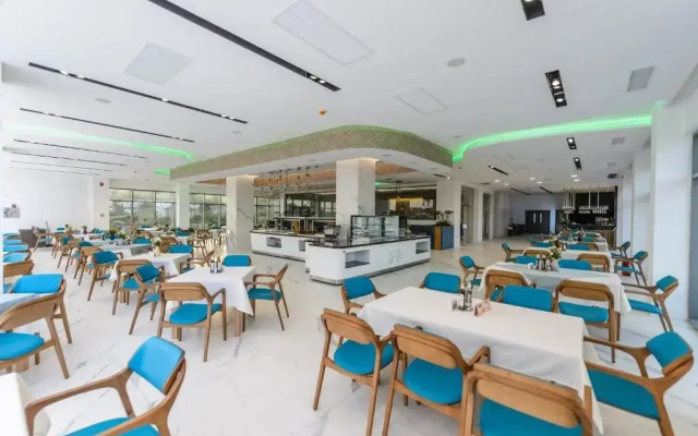 Mirage Beach Spa Hotel