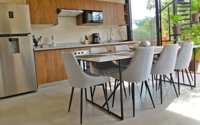 Roomy Apt With Private Terrace - Amazing Amenities