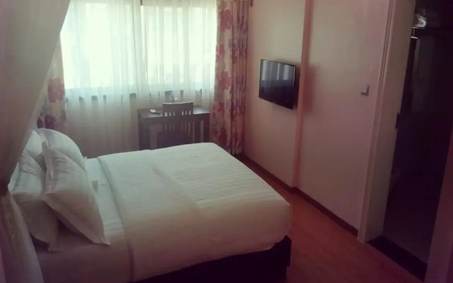 Courtyard International Hotel
