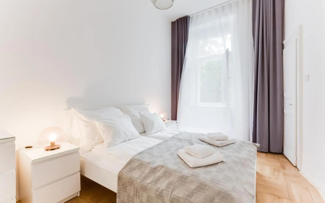 The Dancing House Residence