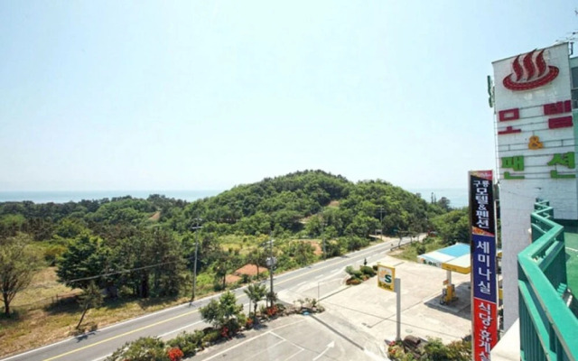Pohang Guryong Fising Pension