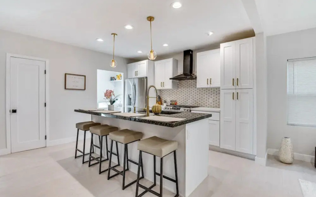 Windsor Hills Home w/ Grill & Yard, Near Beaches