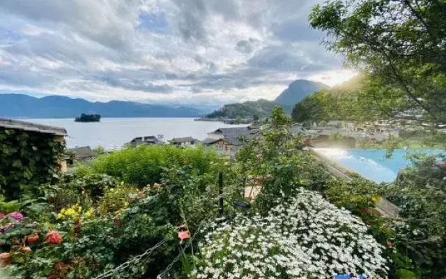 Tinghuatang Seaview Garden Inn