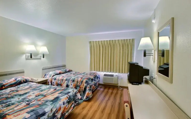 Clarion Pointe