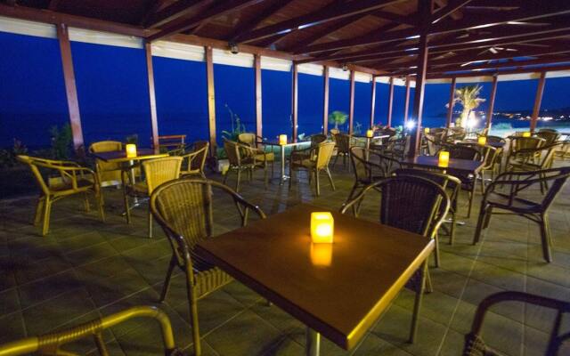 Poseidon Beach Hotel