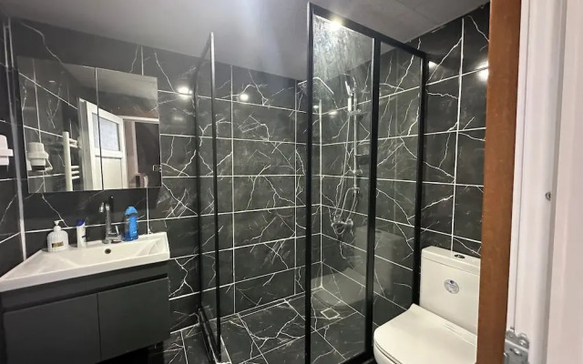 Karanfi̇l Hotel
