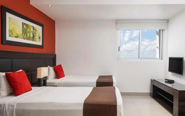 Suites Malecon Cancun