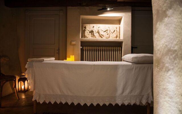 Villa with pool and SPA in Langhe